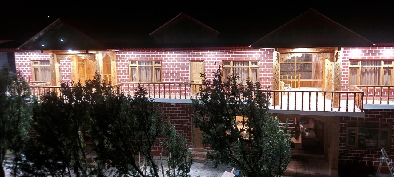 Hotel Royal Hillcrest Harsil Exterior photo